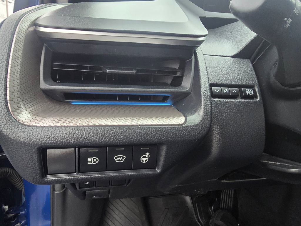 Used 2023 Toyota Prius XLE AWD/4WD image 18