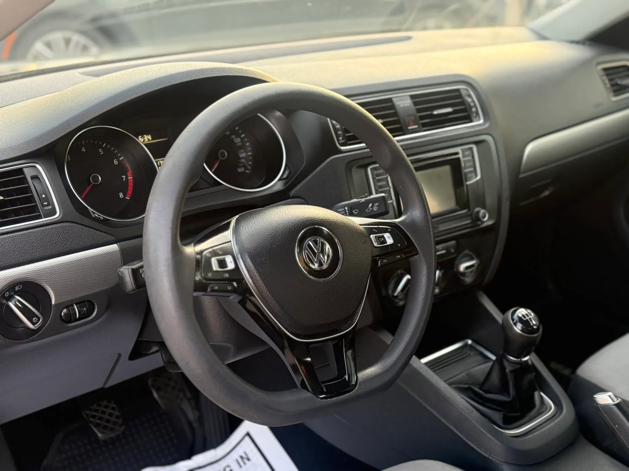Used 2017 Volkswagen Jetta S w/ Jetta S Cold Weather Package FWD image 15