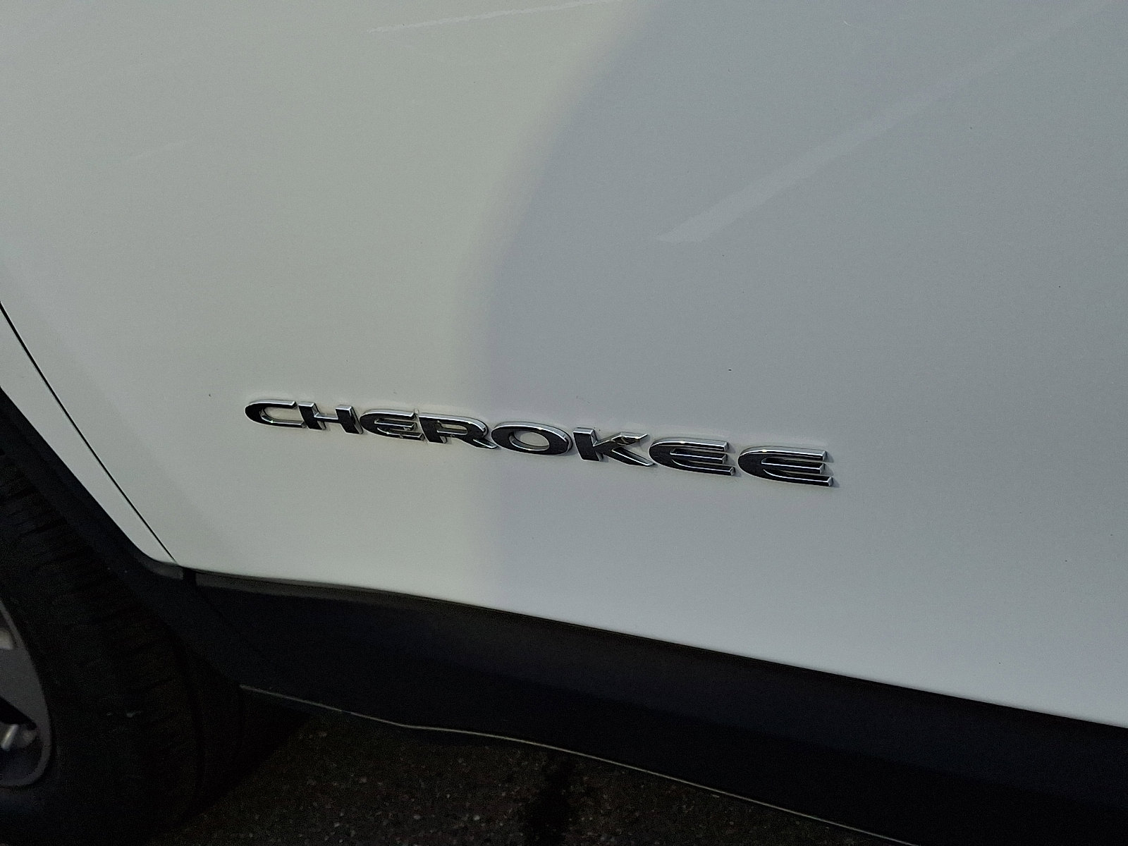 Used 2021 Jeep Cherokee Limited w/ Elite Package image 31