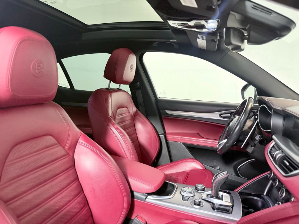 Used 2020 Alfa Romeo Stelvio Ti Sport image 24