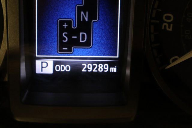 Used 2022 Toyota Tacoma TRD Off-Road image 18