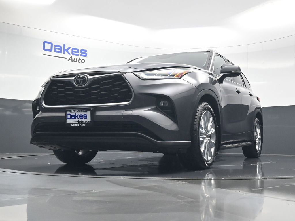 Used 2022 Toyota Highlander Limited image 46