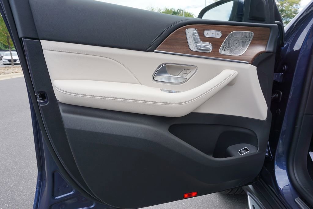 New 2026 Mercedes-Benz GLE 580 4MATIC image 23