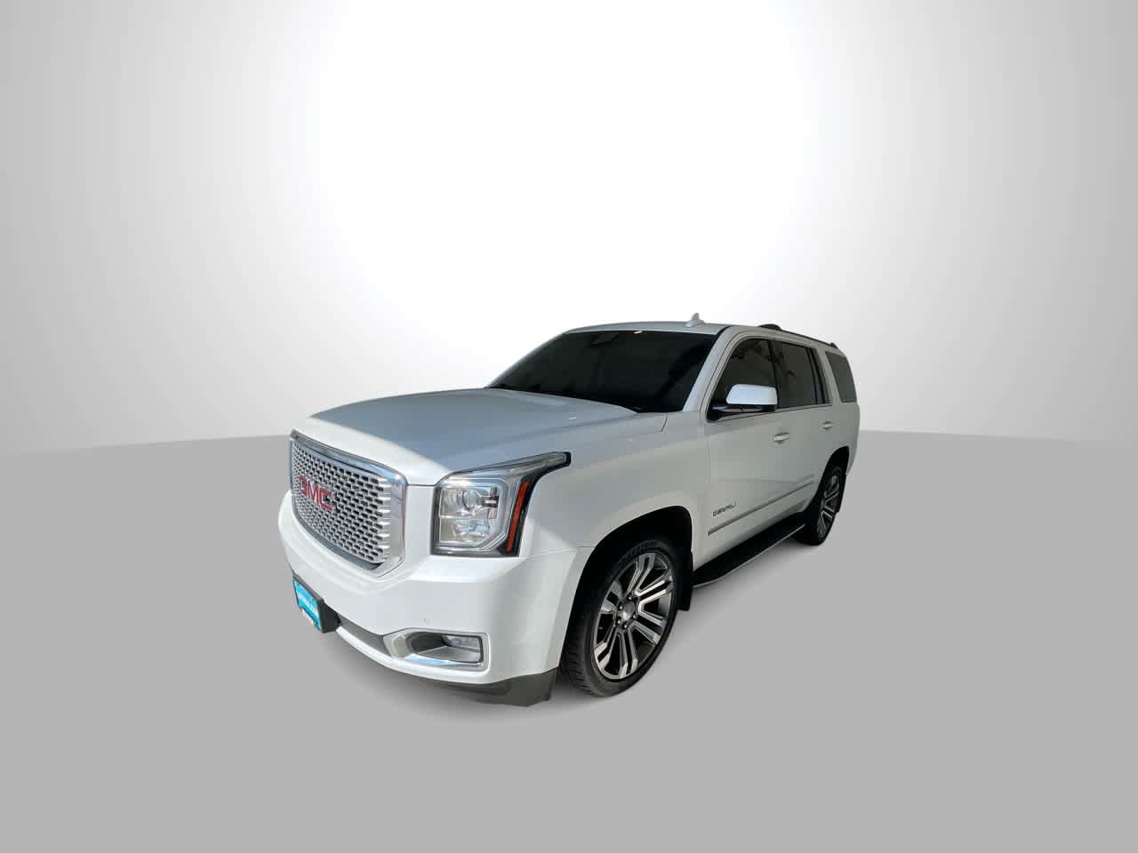 Used 2017 GMC Yukon Denali w/ Open Road Package AWD/4WD image 4
