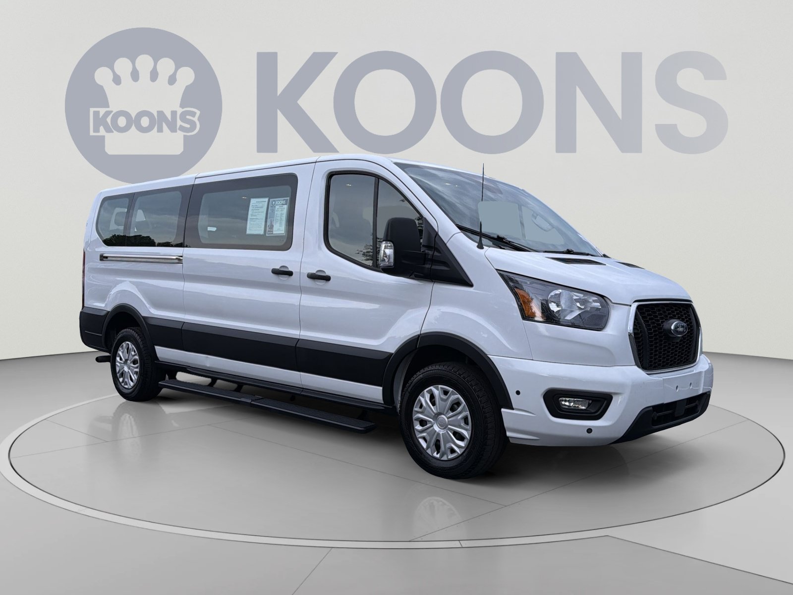 Used 2025 Ford Transit 350 XLT RWD image 10