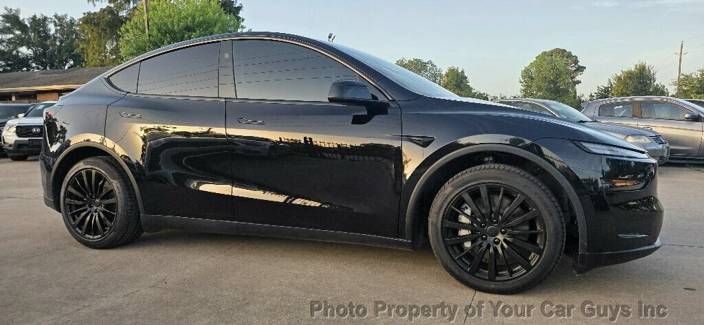 Used 2026 Tesla Model Y Long Range RWD image 7