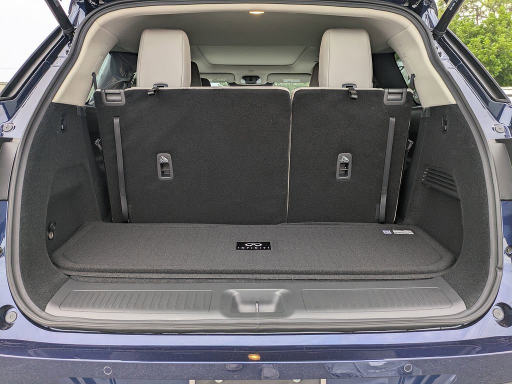 New 2026 INFINITI QX60 Luxe w/ Cargo Package image 13