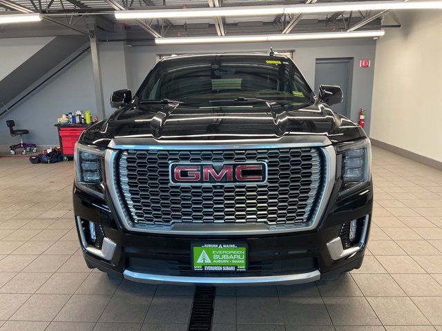Used 2021 GMC Yukon XL Denali w/ Denali Premium Package image 2