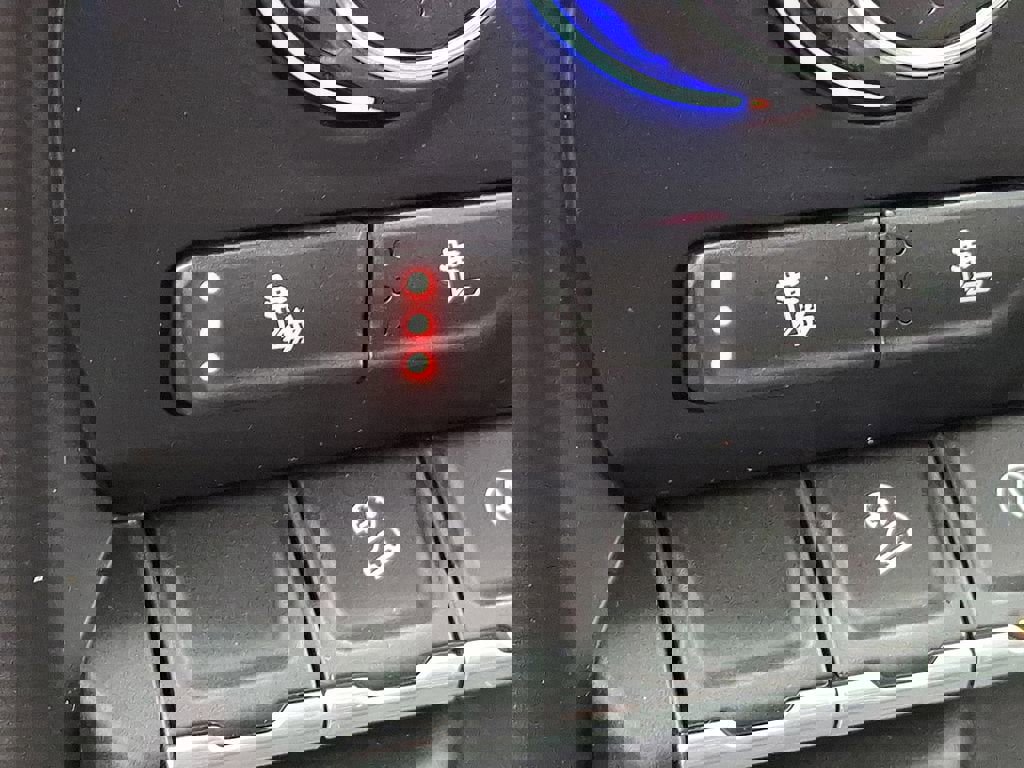 Used 2020 Chevrolet Silverado 1500 LT Trail Boss image 29