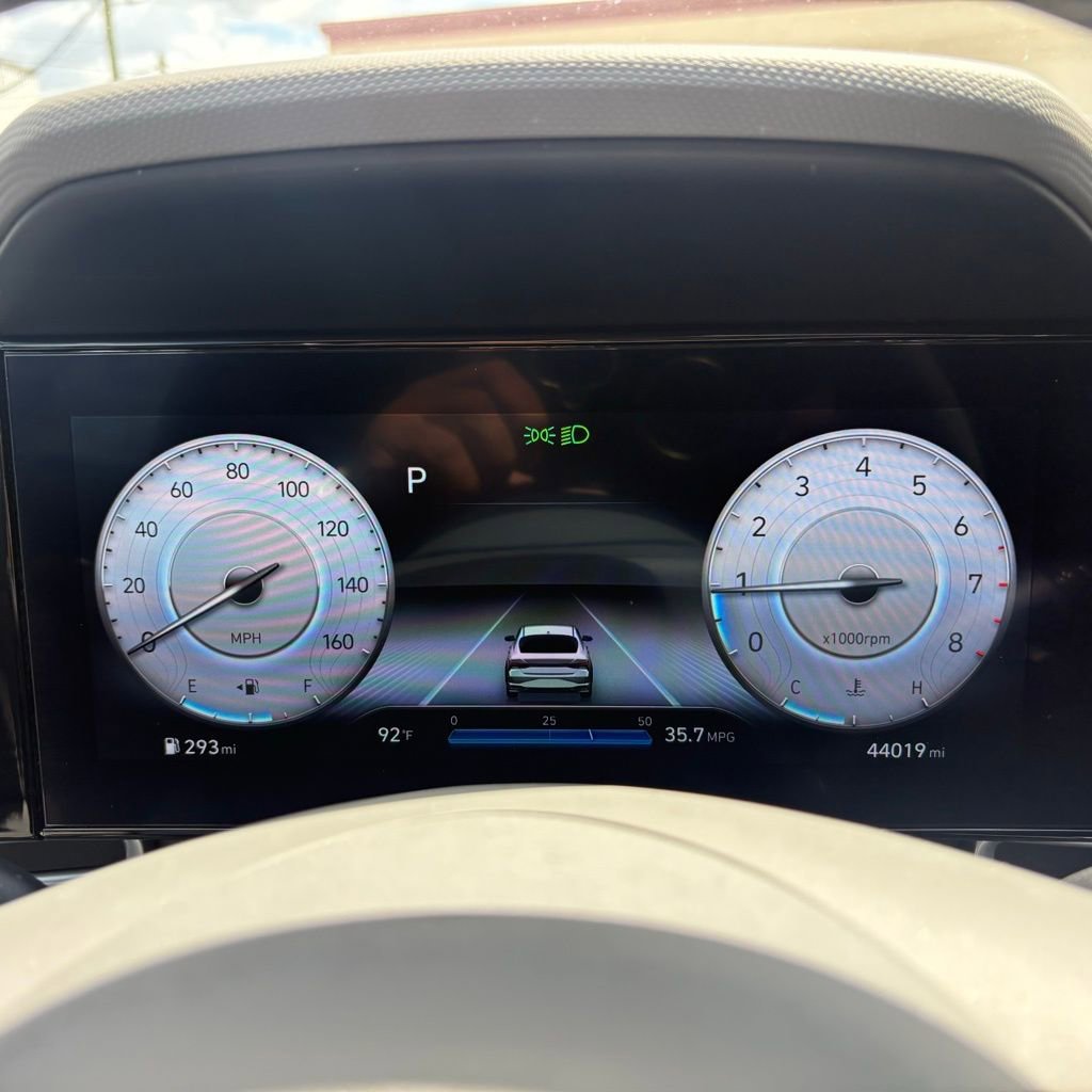 Used 2023 Hyundai Elantra SEL w/ Convenience Package image 19