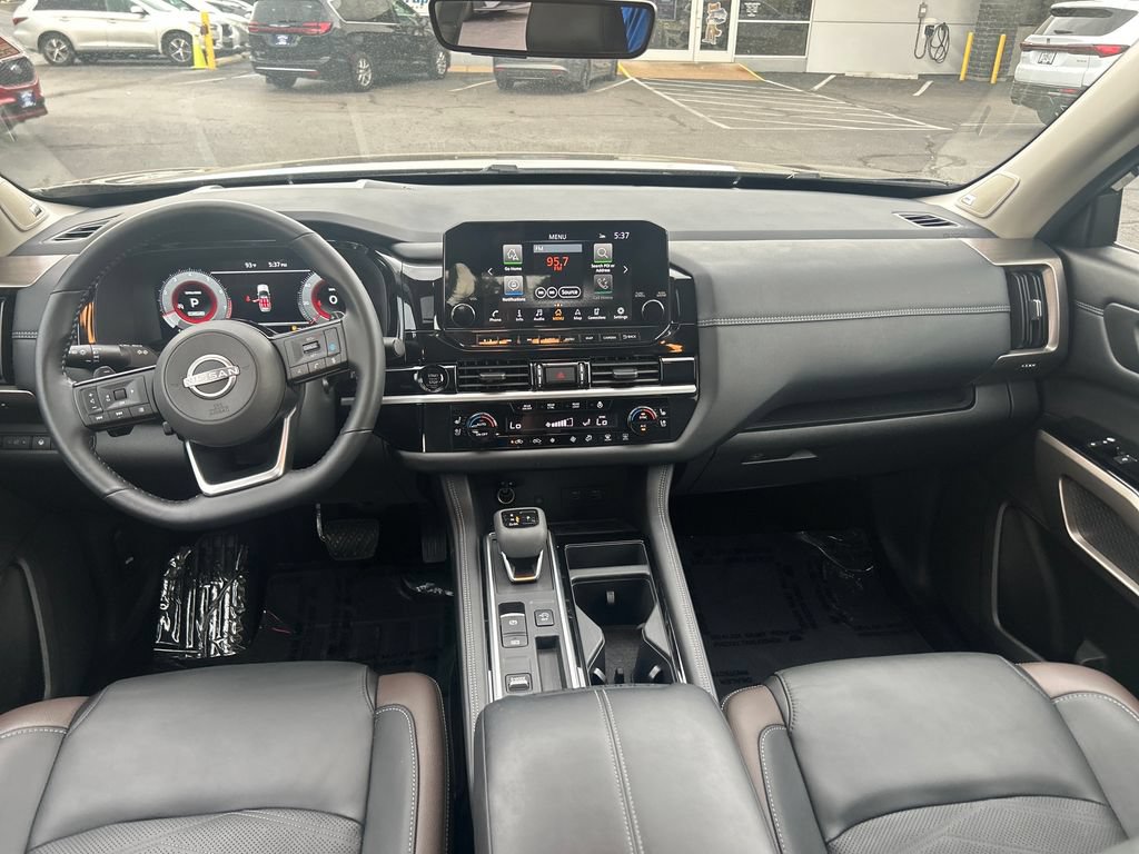 Used 2025 Nissan Pathfinder Platinum w/ Cargo Package FWD image 15