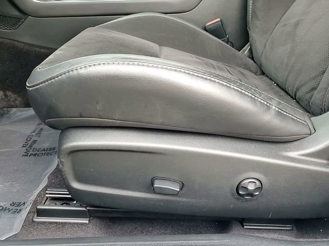 Used 2019 Dodge Challenger R/T Scat Pack w/ Shaker Package image 13