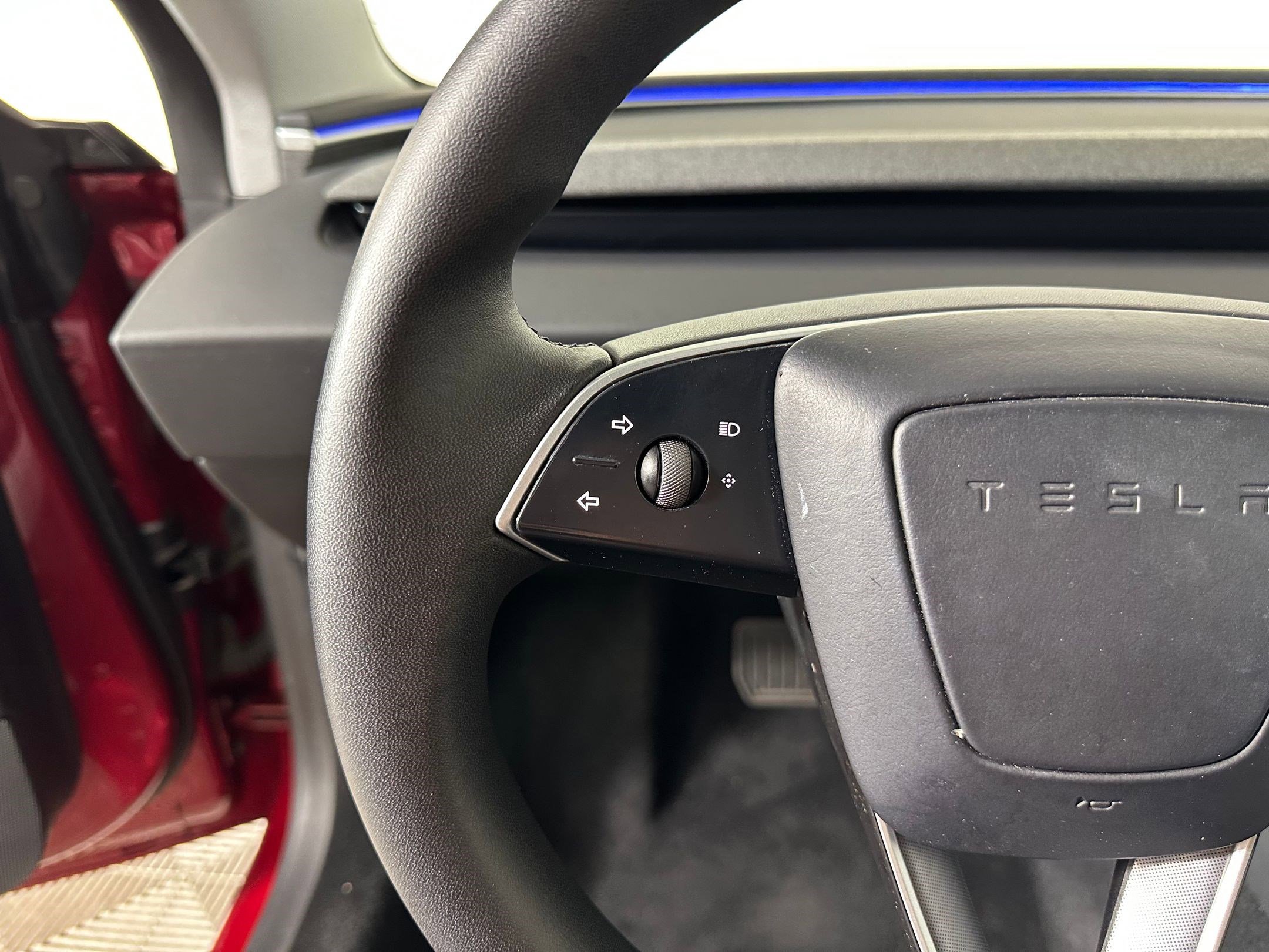 Used 2024 Tesla Model 3 Standard Range image 15