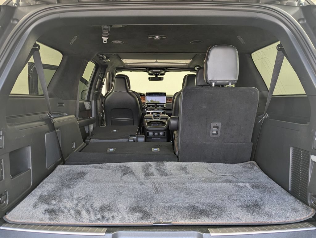 Used 2023 Lincoln Navigator L Black Label AWD/4WD image 28