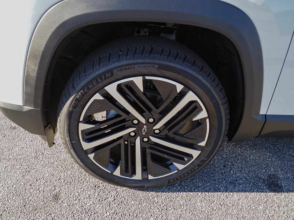 New 2027 Chevrolet Equinox RS w/ Safety and Technology Package AWD/4WD image 7