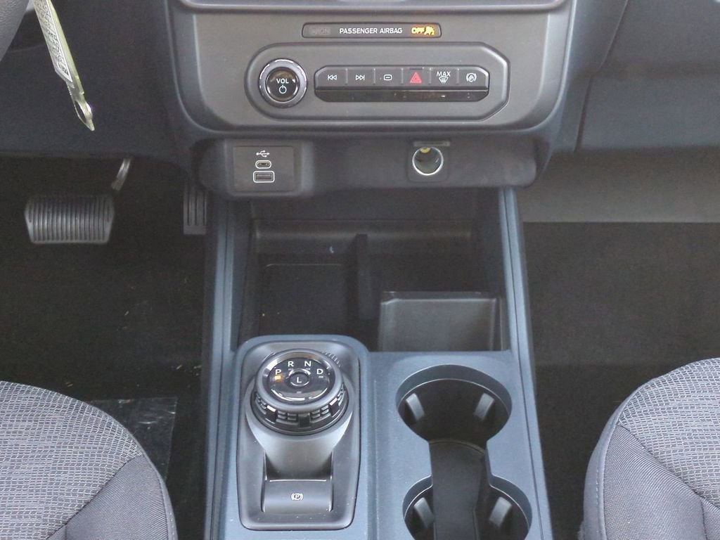 New 2025 Ford Maverick XL w/ Equipment Group 102A image 18