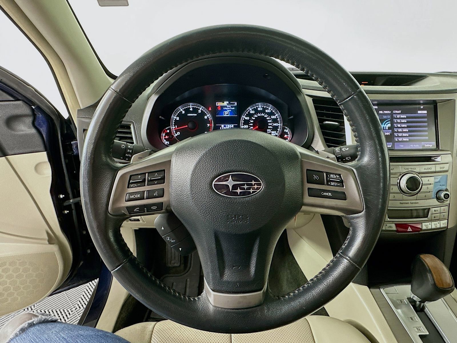 Used 2014 Subaru Outback 3.6R Limited AWD/4WD image 13