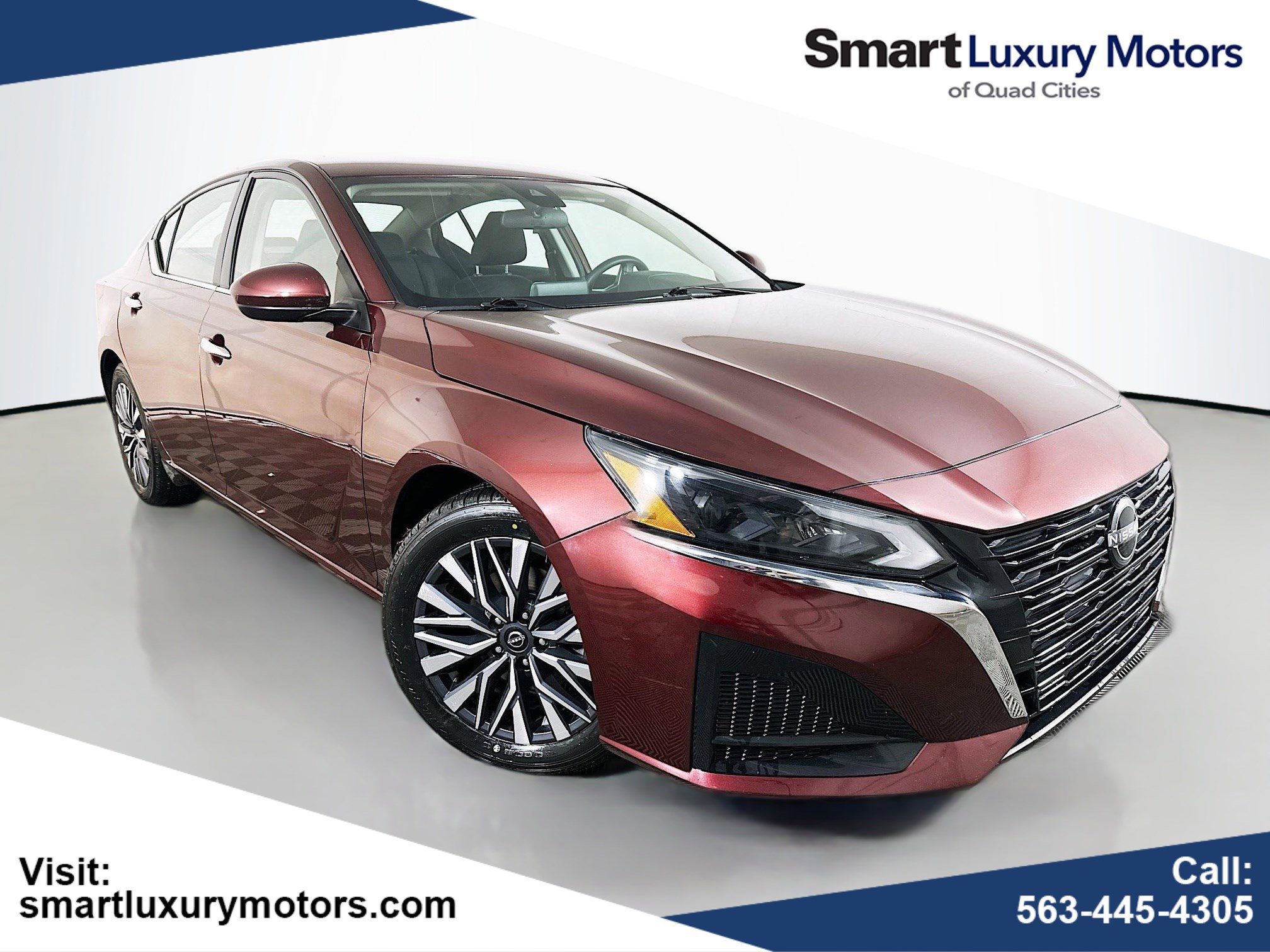 Used 2023 Nissan Altima 2.5 SV image 1