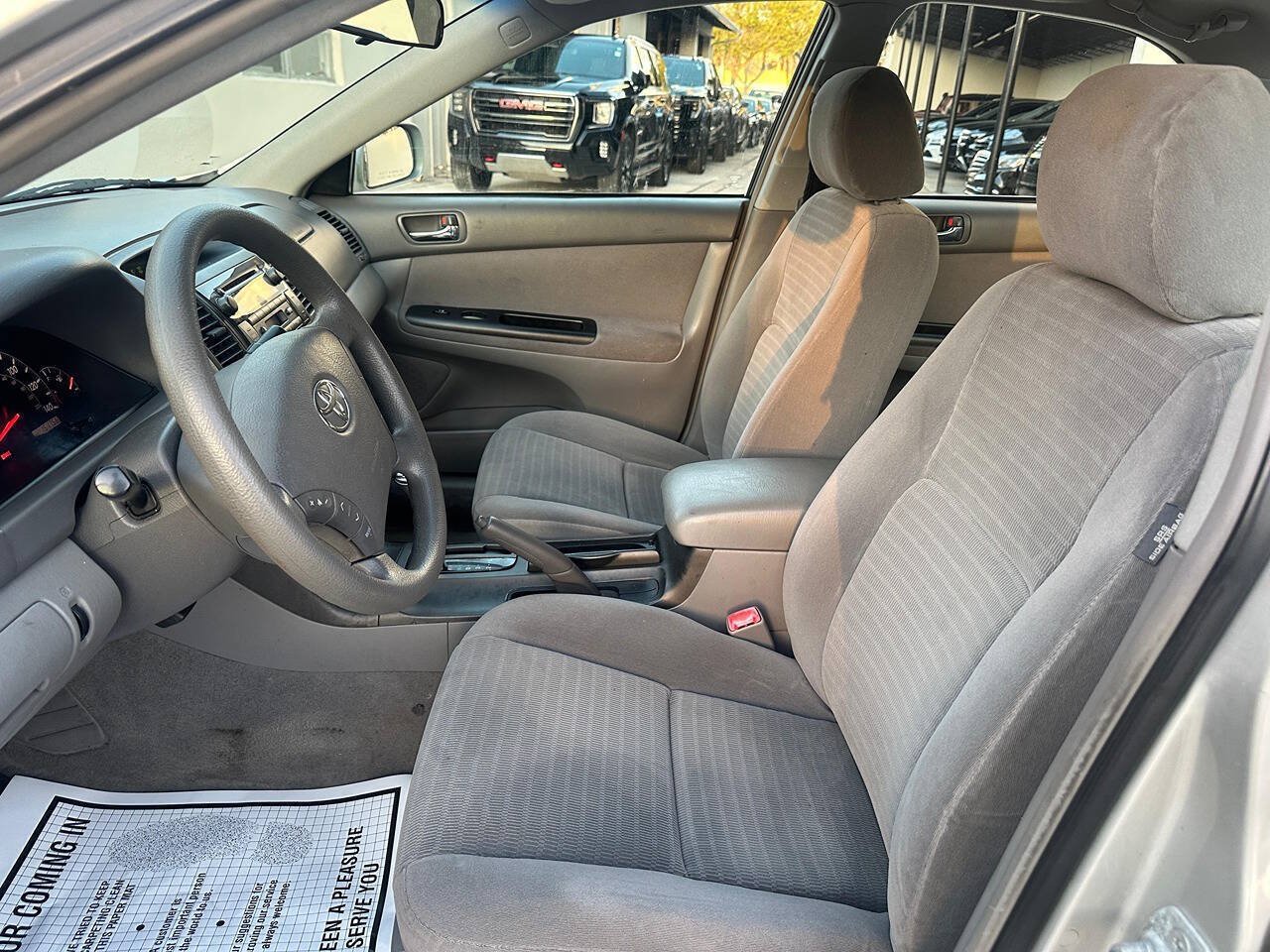Used 2005 Toyota Camry LE FWD image 10