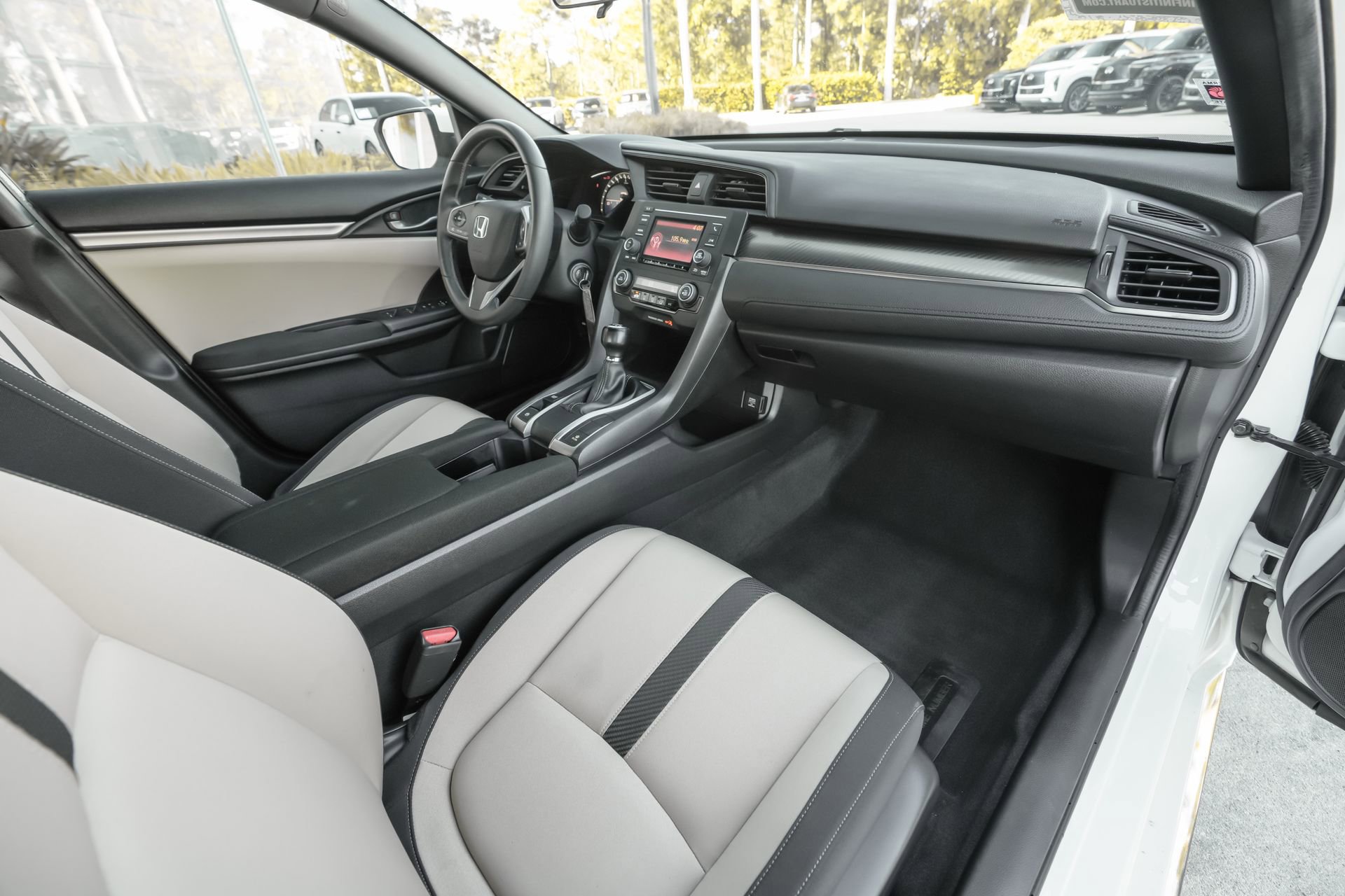 Used 2018 Honda Civic Sport image 39