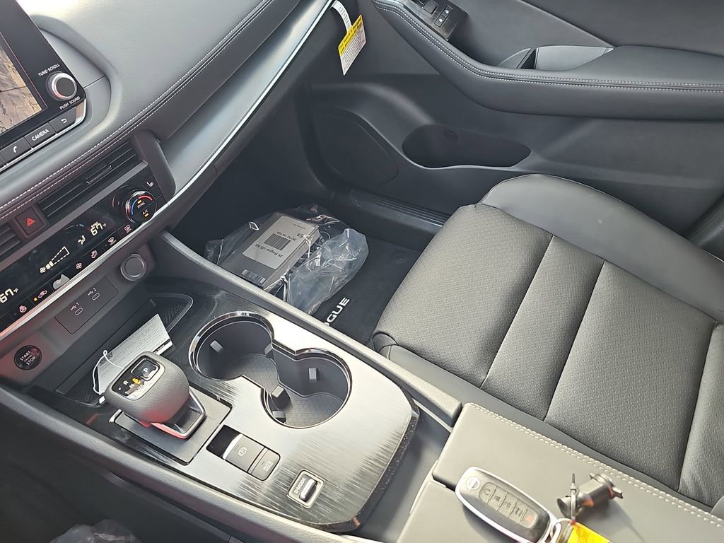 New 2026 Nissan Rogue Dark Armor FWD image 28