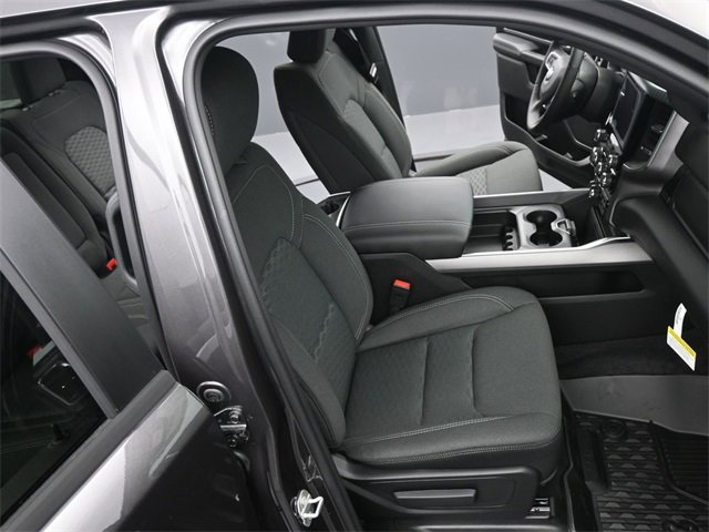 New 2026 RAM 1500 4x4 Crew Cab image 19