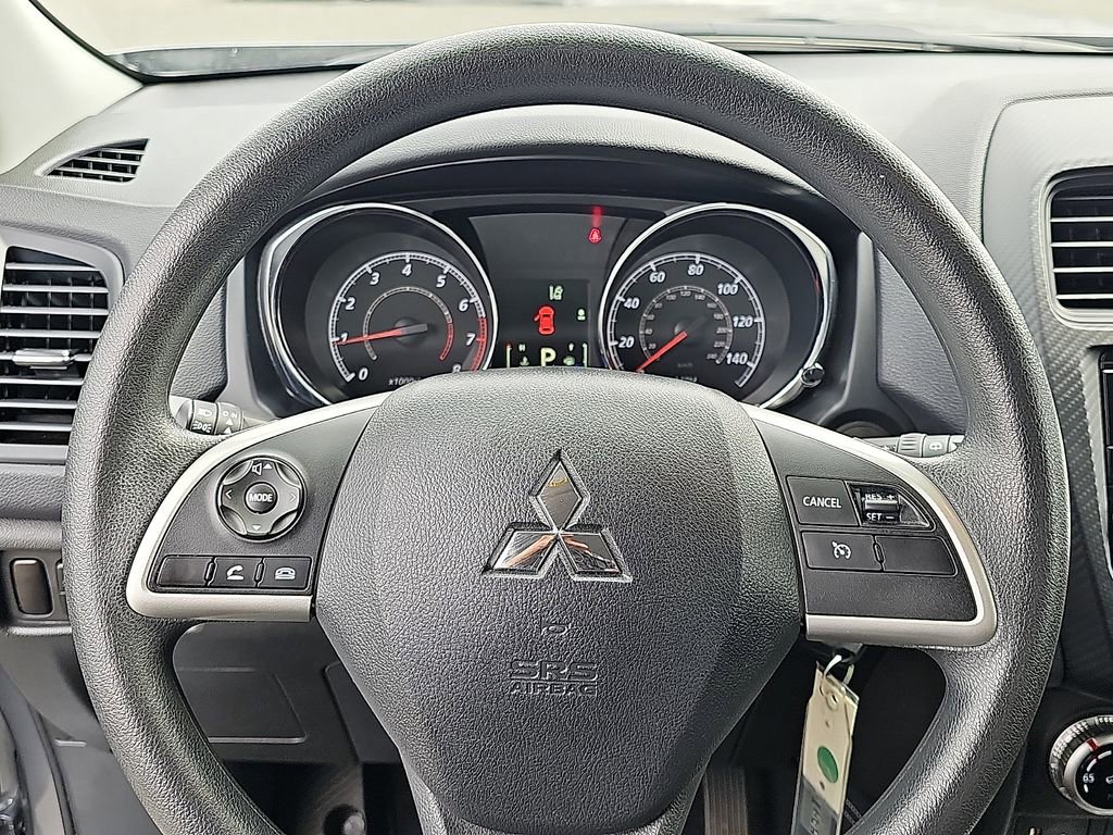 Used 2025 Mitsubishi Outlander Sport ES image 18