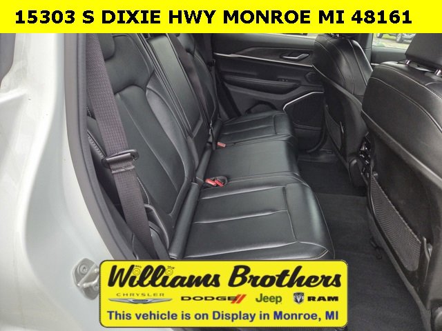 Used 2024 Jeep Grand Cherokee Limited 4xe image 10