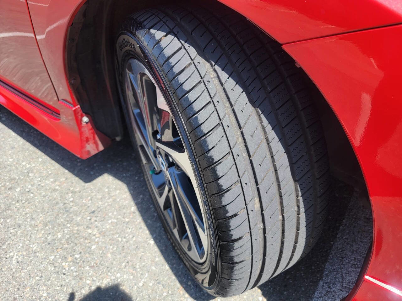 Used 2018 Toyota Corolla iM image 9