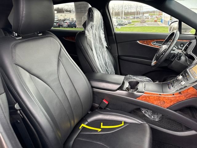 Used 2019 Lincoln Nautilus Reserve image 13