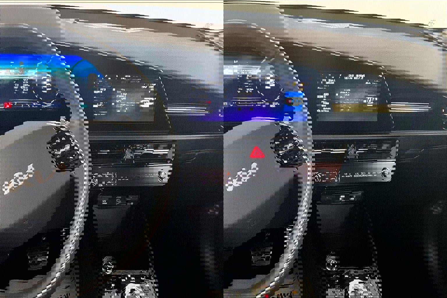 Used 2023 Kia Niro Wave image 9