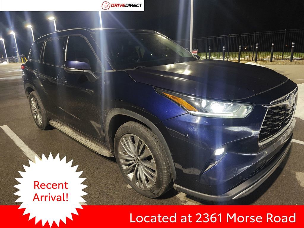 Used 2022 Toyota Highlander Platinum image 1
