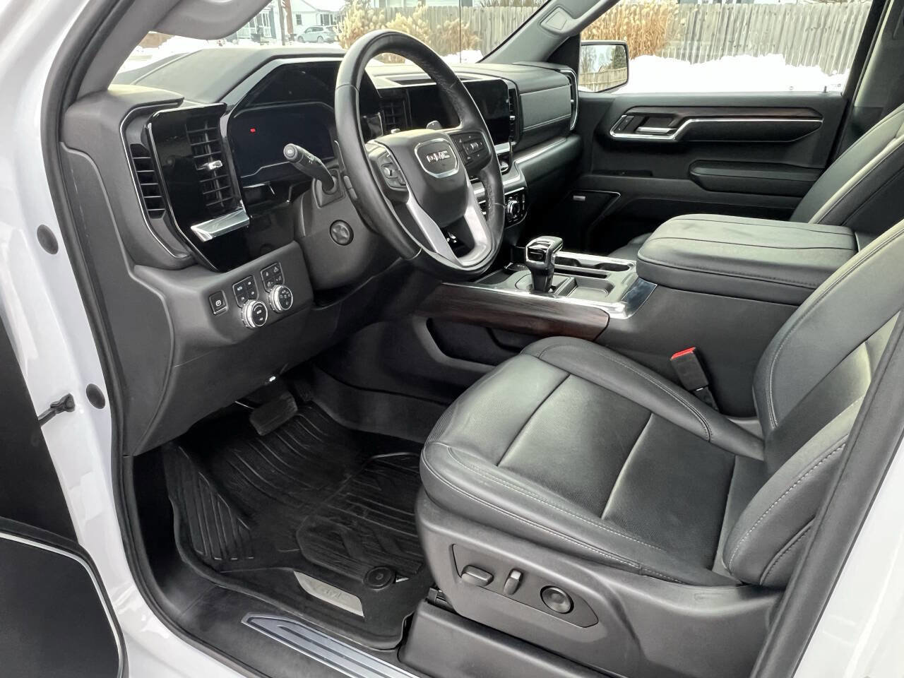 Used 2023 GMC Sierra 1500 SLT w/ SLT Premium Package image 14