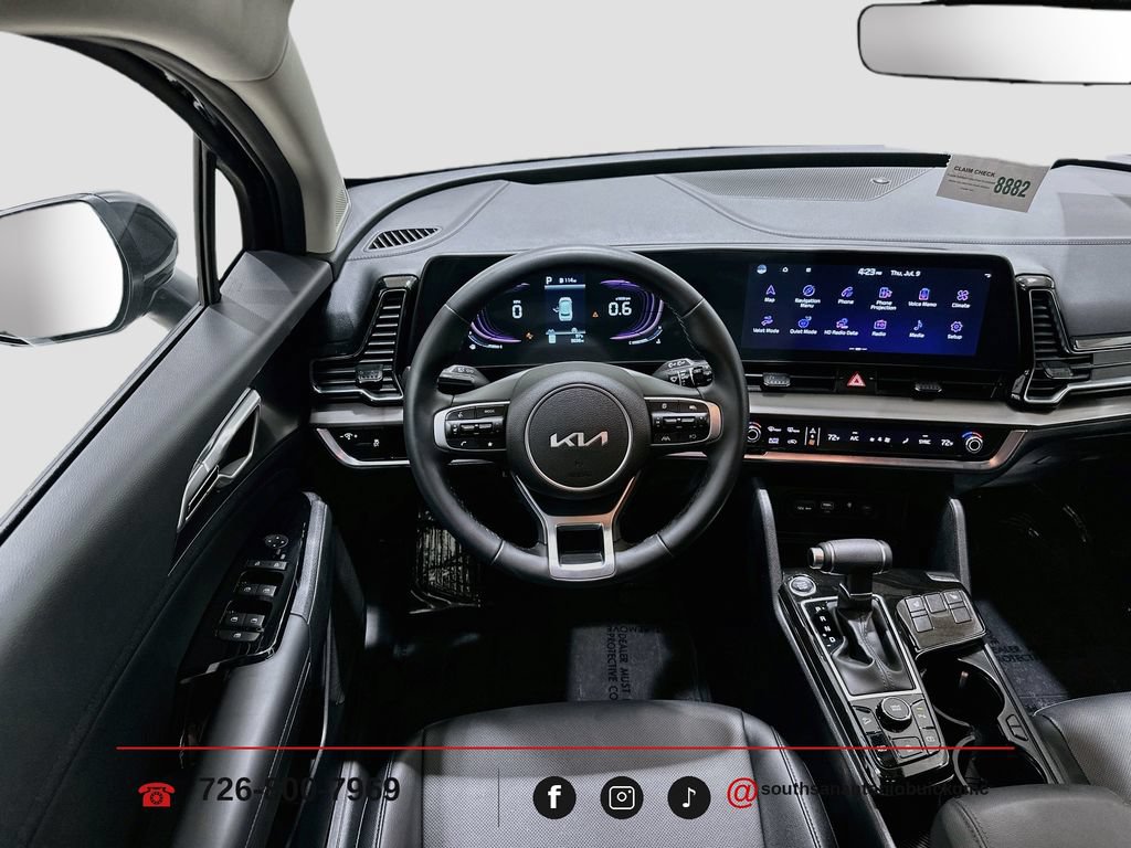 Used 2025 Kia Sportage EX FWD image 23