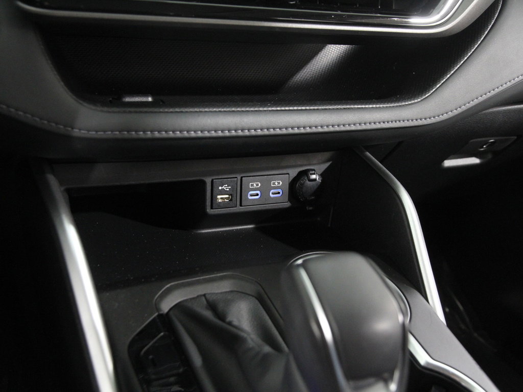 Used 2022 Toyota Highlander XLE image 13