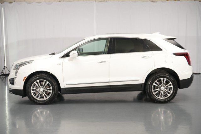 Used 2021 Cadillac XT5 Premium Luxury AWD/4WD image 2