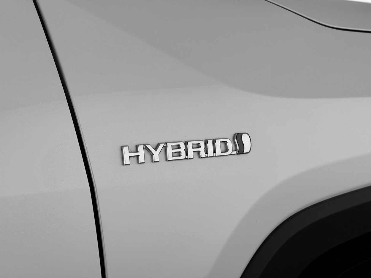 Used 2020 Toyota RAV4 Limited image 45