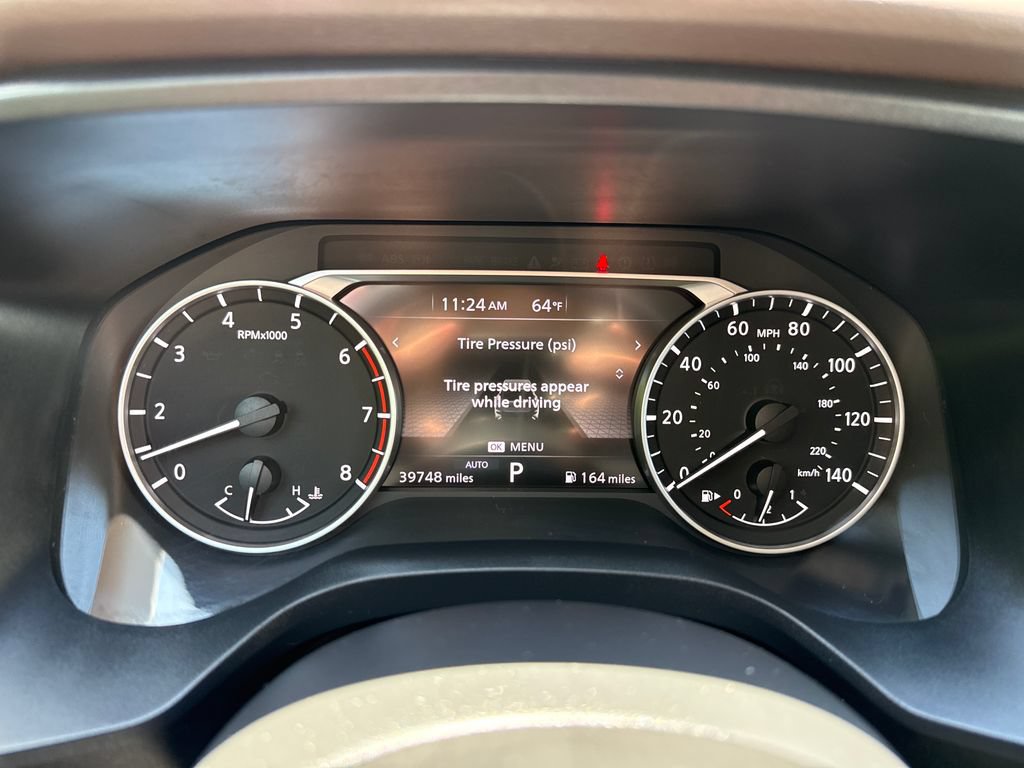 Used 2023 Nissan Rogue SV AWD/4WD image 9