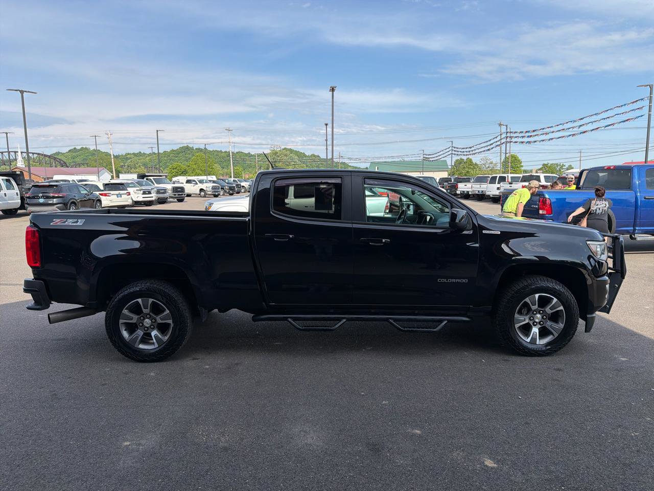Used 2018 Chevrolet Colorado Z71 AWD/4WD image 23