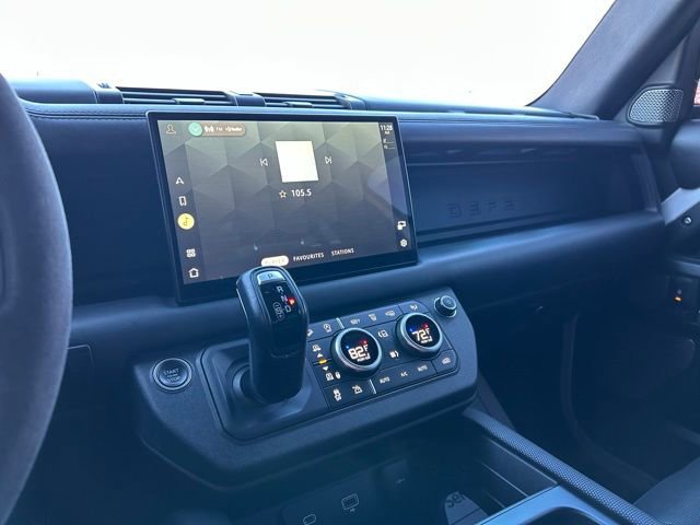 Used 2022 Land Rover Defender 90 V8 image 37