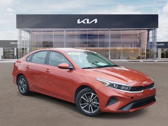 Certified 2023 Kia Forte LXS FWD image 1
