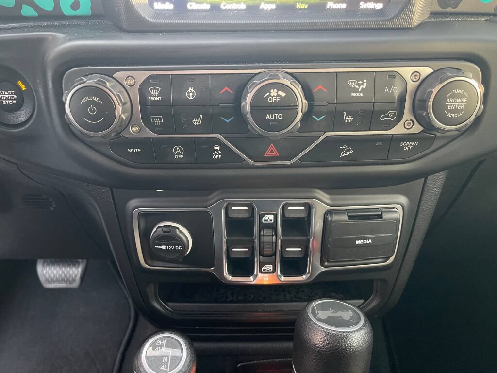 Used 2021 Jeep Wrangler Unlimited Sahara AWD/4WD image 13