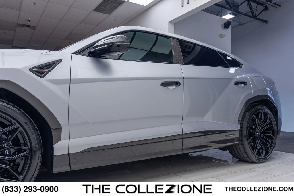 Used 2026 Lamborghini Urus SE AWD/4WD image 19