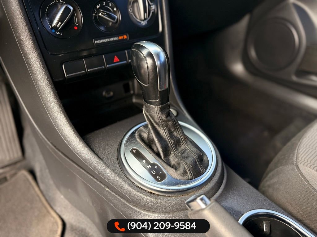 Used 2014 Volkswagen Beetle 2.5 image 17