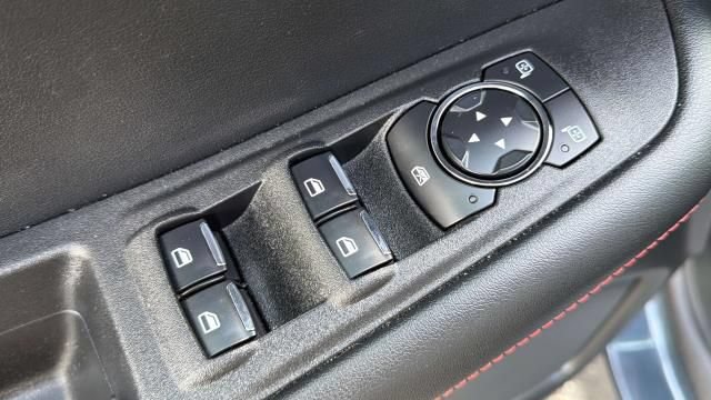 Used 2023 Ford Edge ST-Line AWD/4WD image 24
