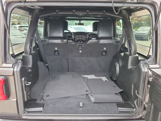 Used 2018 Jeep Wrangler Unlimited Sahara image 8