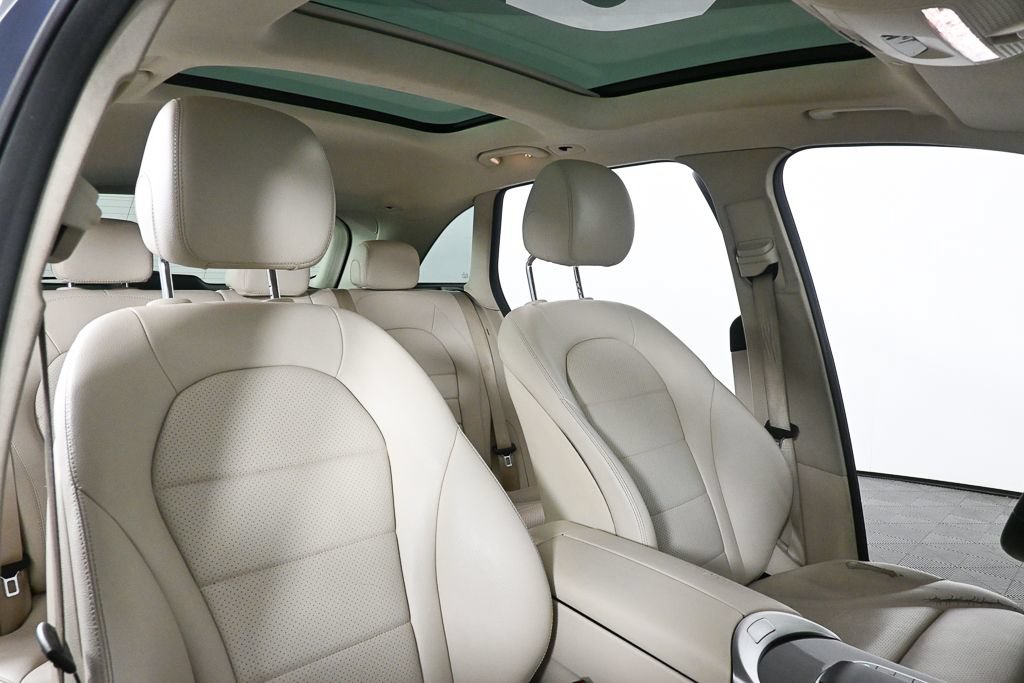 Certified 2021 Mercedes-Benz GLC 300 image 22