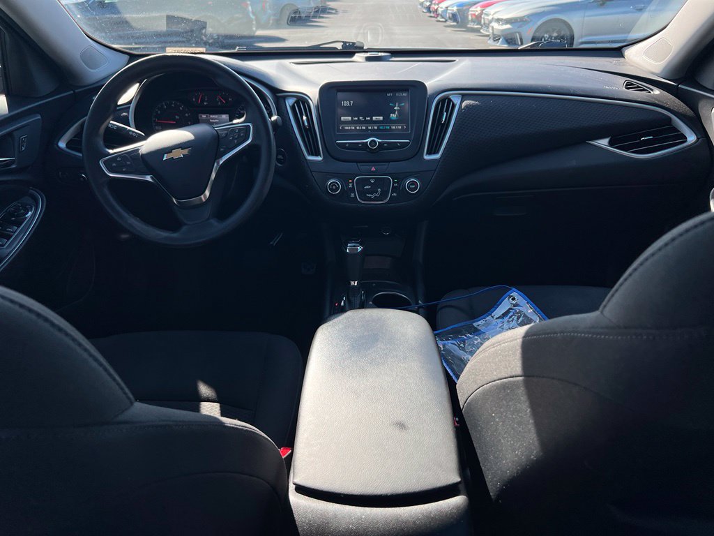 Used 2017 Chevrolet Malibu LS FWD image 10