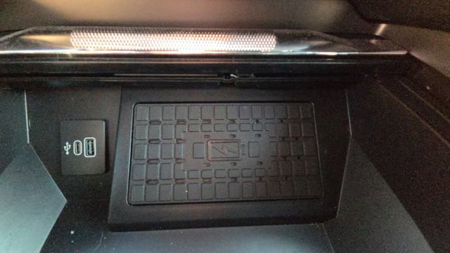 Used 2025 Ford F150 Lariat w/ Equipment Group 501A Mid image 30