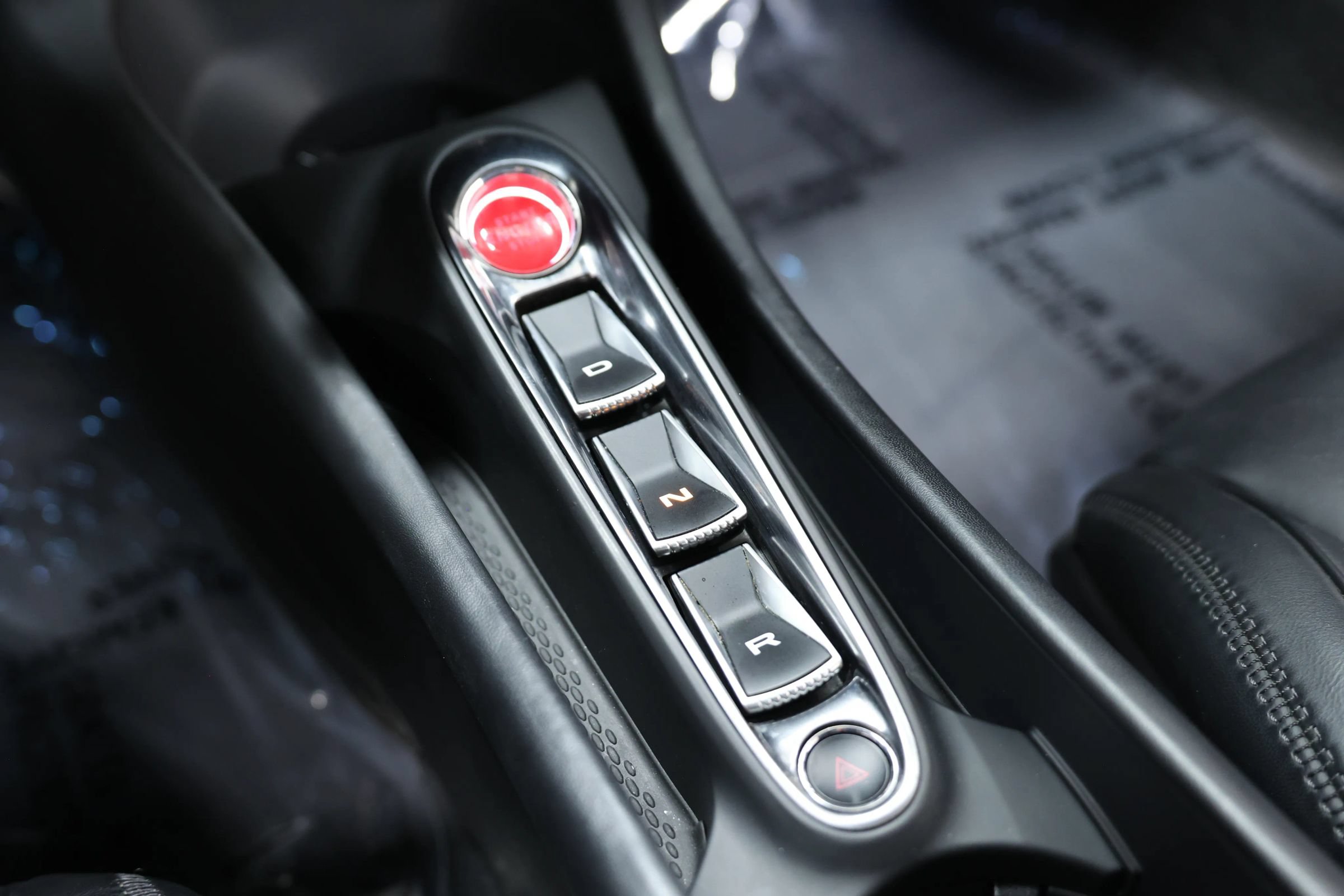 Used 2023 McLaren Artura RWD image 41